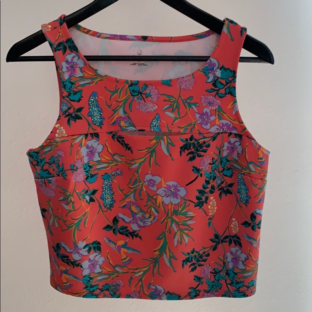 Crop tank